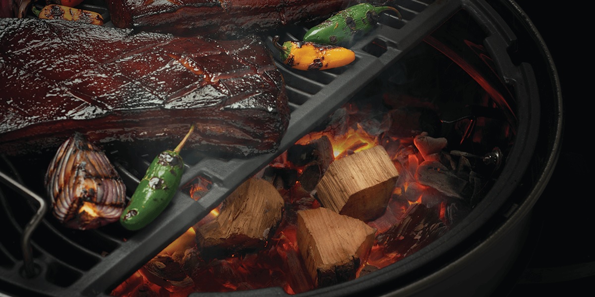 Groen Egg BBQ Verkoop -Groen Egg BBQ Verkoop GrillsBlog Feature PorkBellyHickoryChunk 16oct19 resize